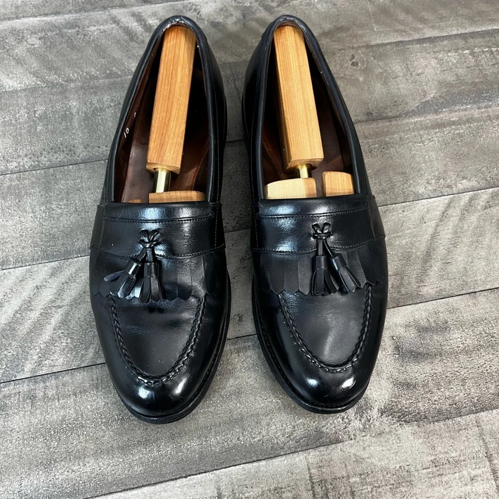 Allen Edmonds Newport Black Leather Kiltie Tassel Loafers Mens - Size 10 C